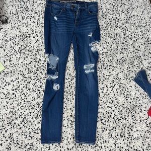 american eagle size 6 ripped jeans
